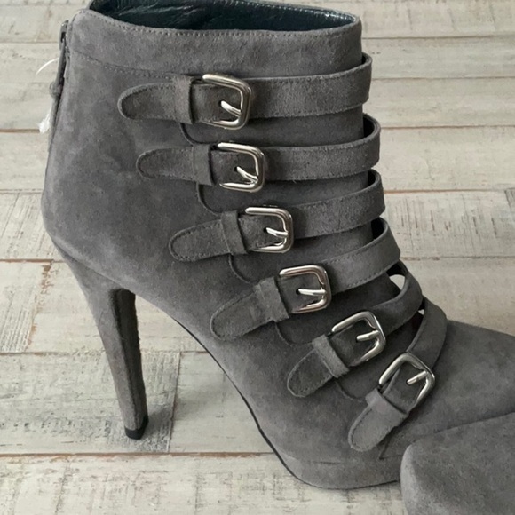 NWOT Stuart Weitzman Stiletto Boots - Picture 8 of 8